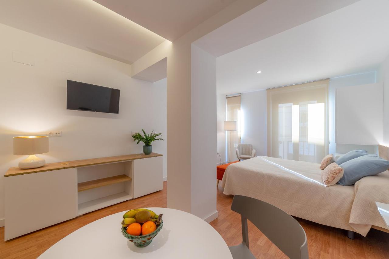 Apartamentos Turisticos Torres De Santiago Ubeda  Exterior photo
